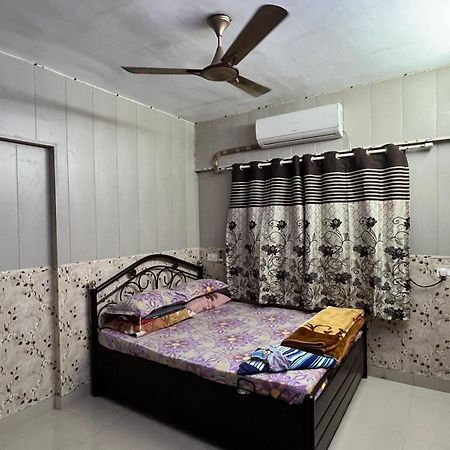 Galaxy Apartment Mumbai Bagian luar foto